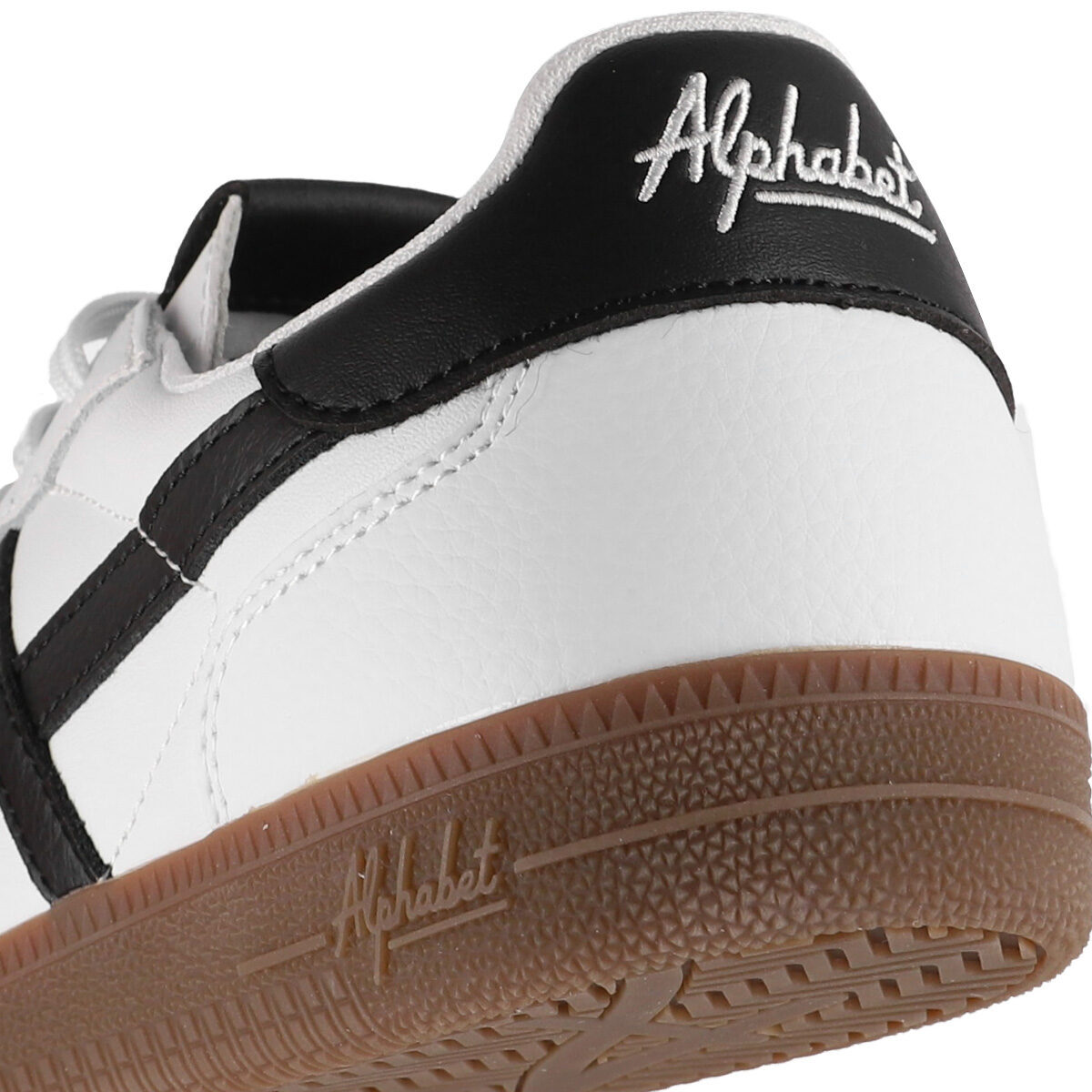 Monterey 301 White/Black — Detail
